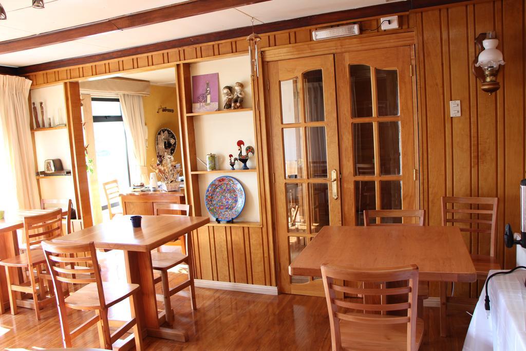Hostal Fernando De Magalhaes プンタアレナス エクステリア 写真
