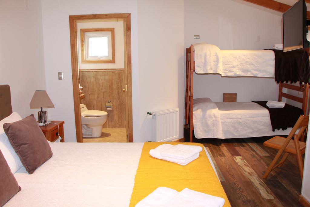 Hostal Fernando De Magalhaes プンタアレナス エクステリア 写真