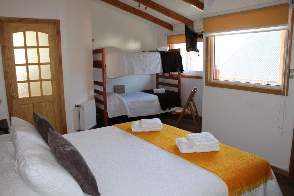 Hostal Fernando De Magalhaes プンタアレナス エクステリア 写真