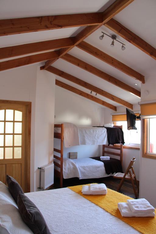 Hostal Fernando De Magalhaes プンタアレナス エクステリア 写真