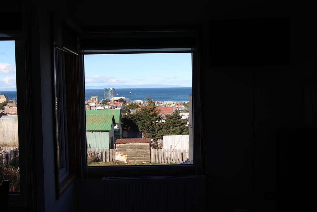 Hostal Fernando De Magalhaes プンタアレナス エクステリア 写真