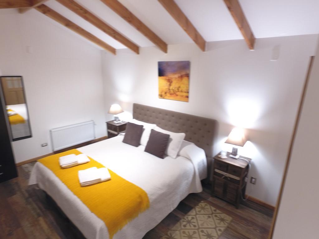 Hostal Fernando De Magalhaes プンタアレナス エクステリア 写真