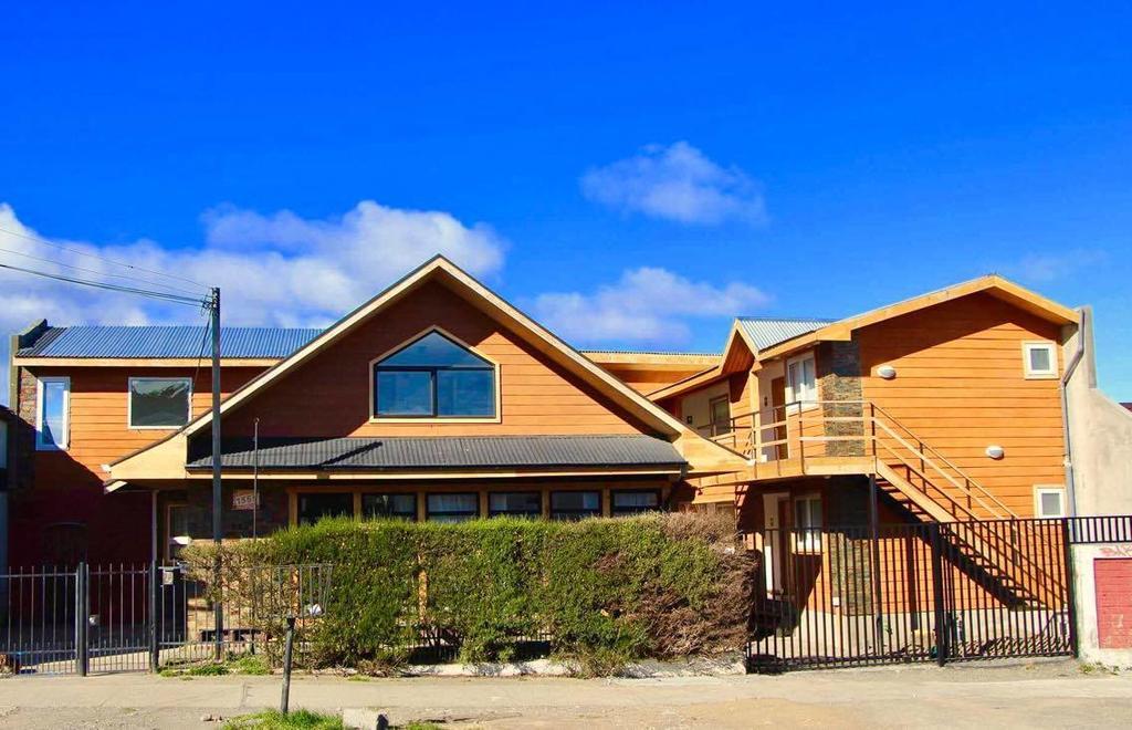 Hostal Fernando De Magalhaes プンタアレナス エクステリア 写真
