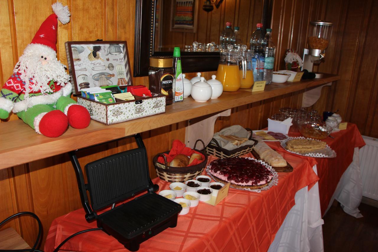 Hostal Fernando De Magalhaes プンタアレナス エクステリア 写真