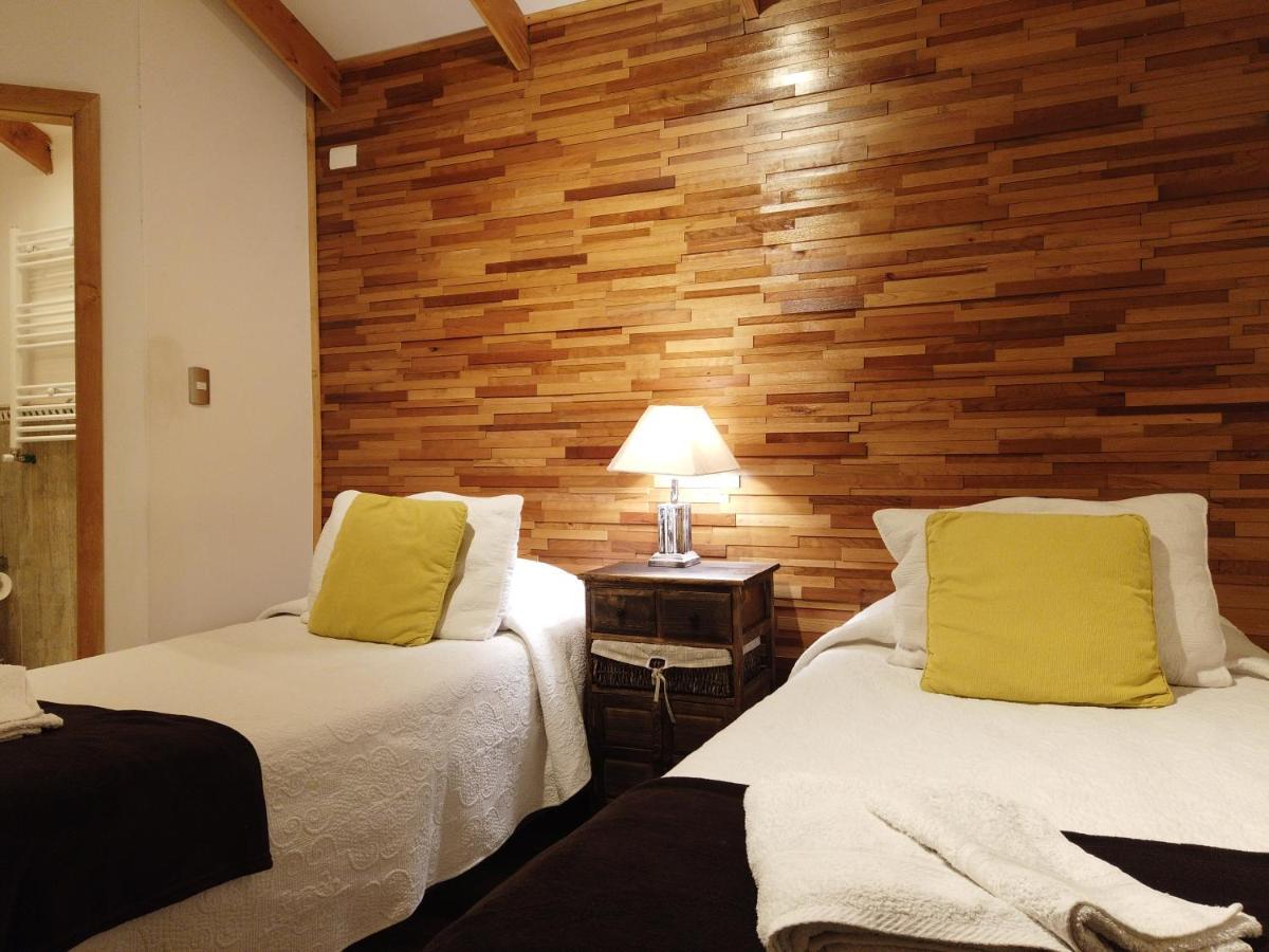 Hostal Fernando De Magalhaes プンタアレナス エクステリア 写真